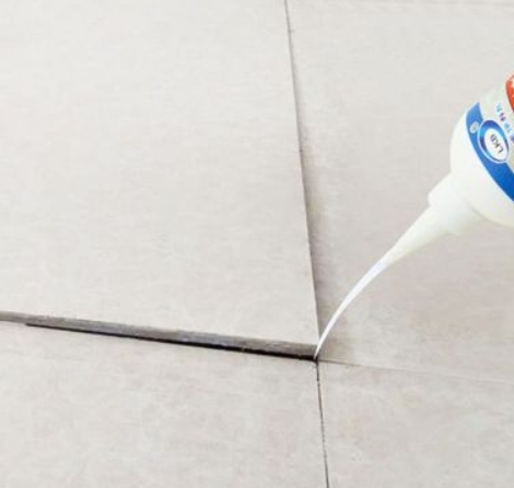 索县瓷砖空鼓维修公司分享卫生间瓷砖脱落的原因可能有以下几点